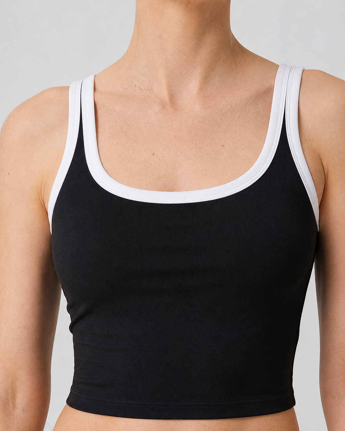 Approved product image 004 | NULS U-Neck Colorblock Sports Bra