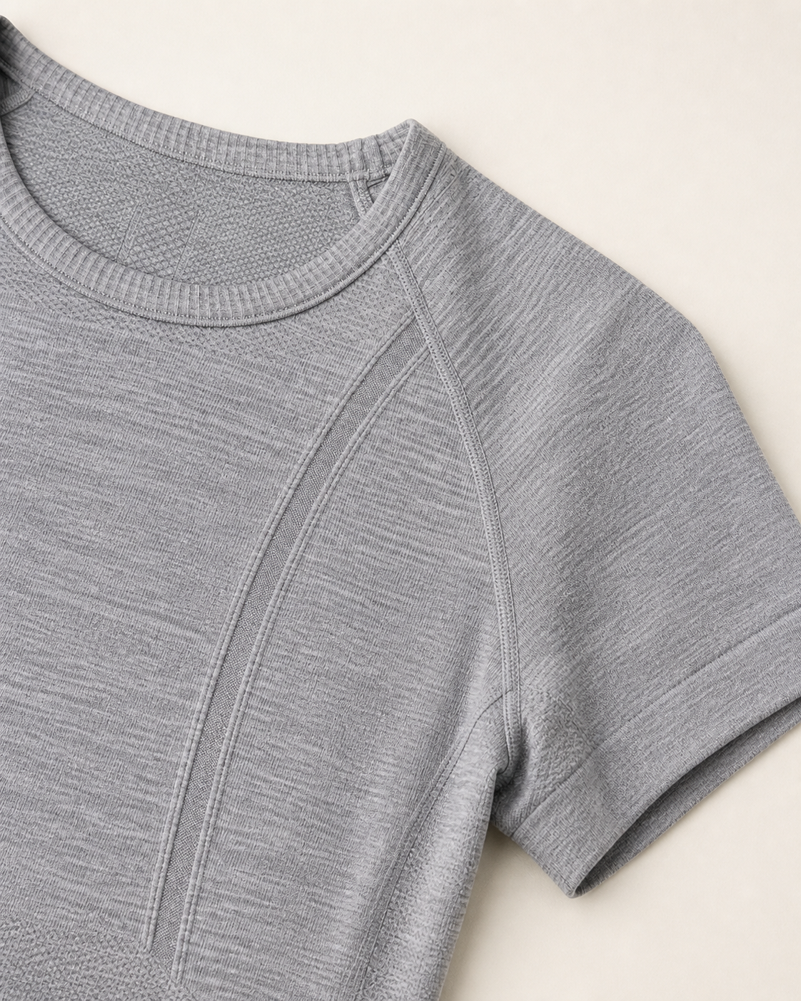 Approved product image 004 | Seamless Sculpt Short Sleeve Tee