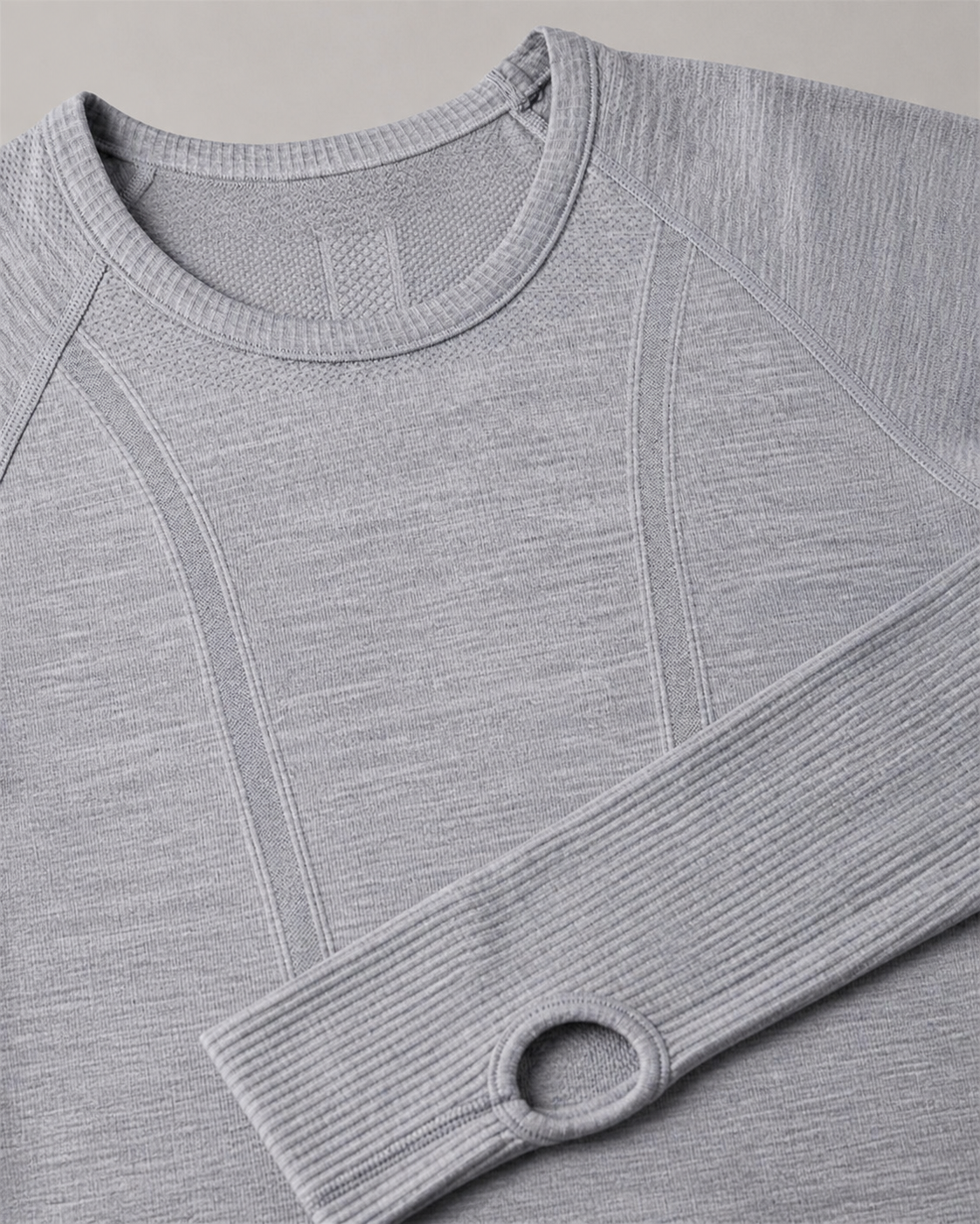 Approved product image 004 | Seamless Long-Sleeve Yoga Top
