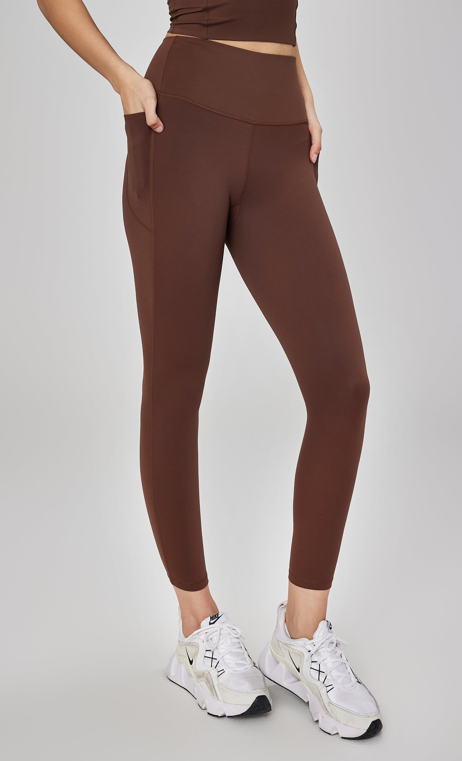 Lepeins NUT High-Waisted Yoga Leggings with Peach Lift Design - Stylish and Performance-Driven Yoga & Pilates Wear