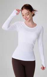 Women's seamless sculpting workout top with crew neck