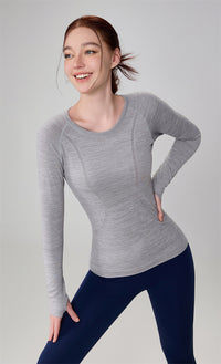 Women's seamless sculpting workout top with crew neck