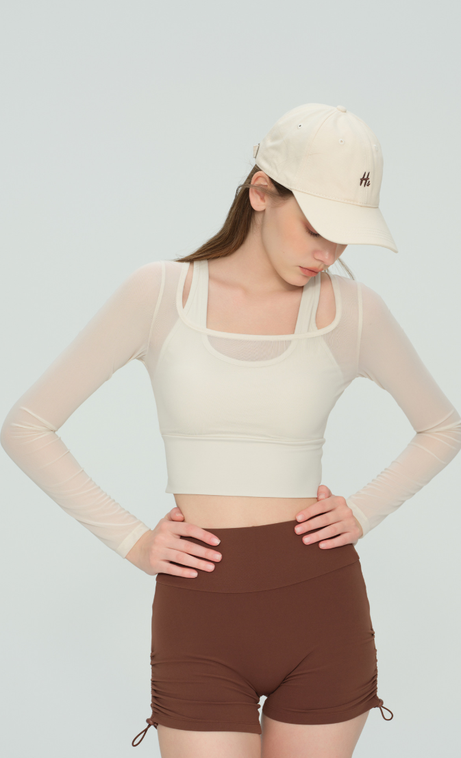 Mesh Long-Sleeve Padded Yoga Top strap detail - Lepeins yoga top for yoga, Pilates and daily movement
