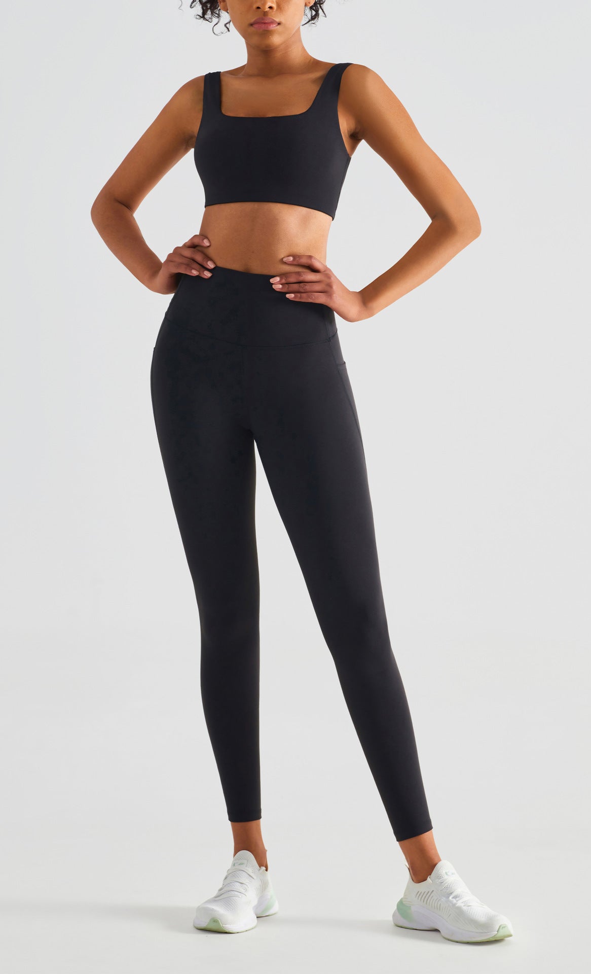 LuxeFlex Sculpt: High-Waist Pocket Yoga Leggings