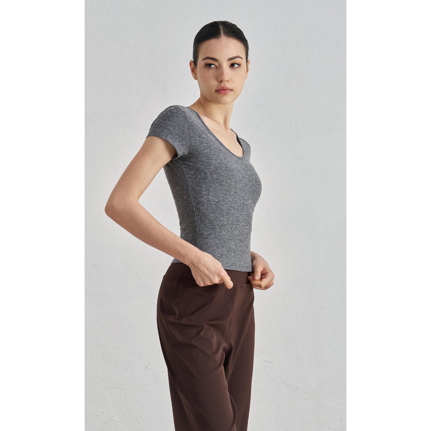 SUN simple and comfortable sports short sleeves skin-friendly nude casual yoga clothes high-end waist and thin fitness T-shirt women