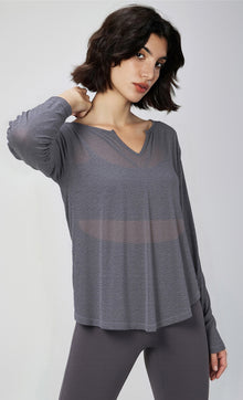 Slub V-Neck Long-Sleeve Yoga Top
